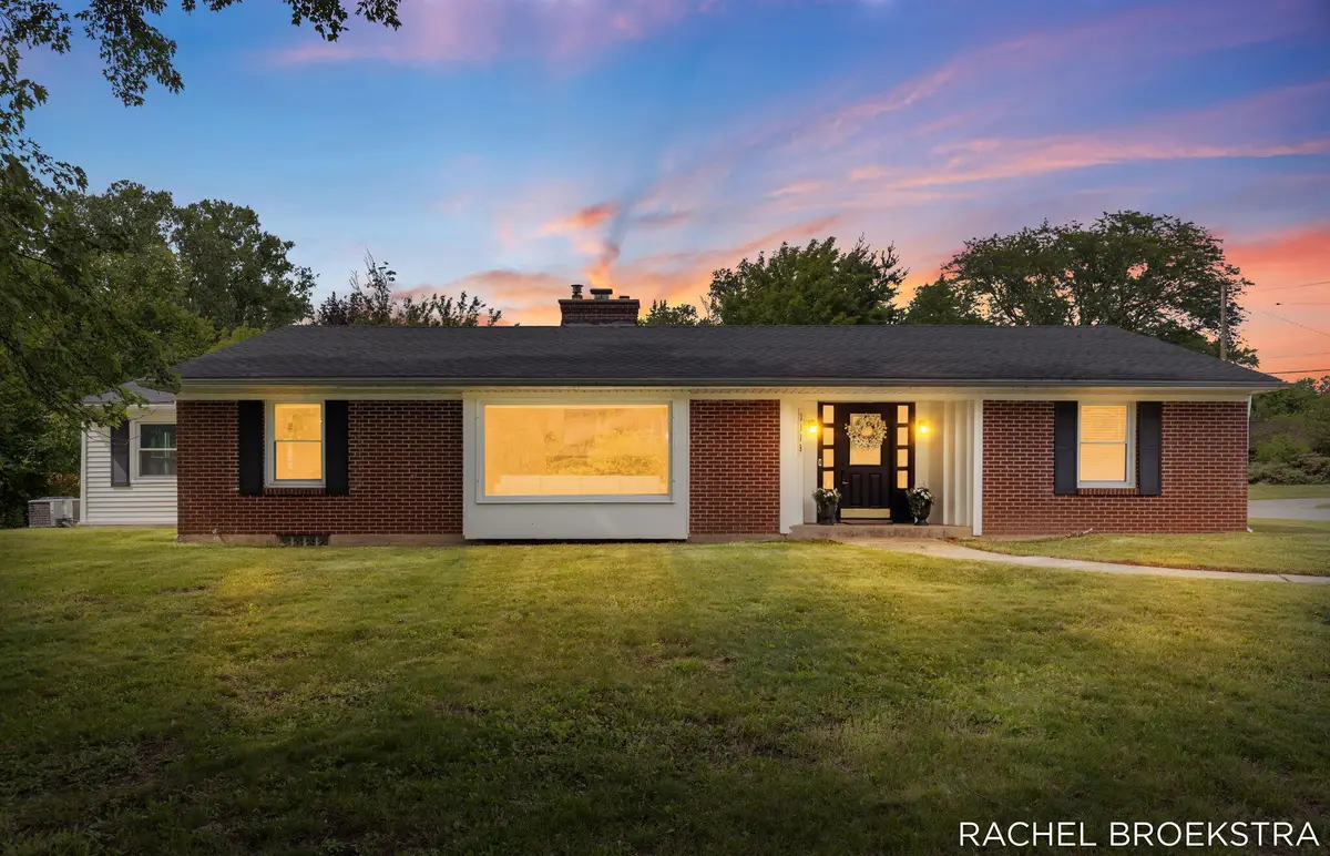 3185 Baker Park Drive Se, Grand Rapids, MI 49508 - #1