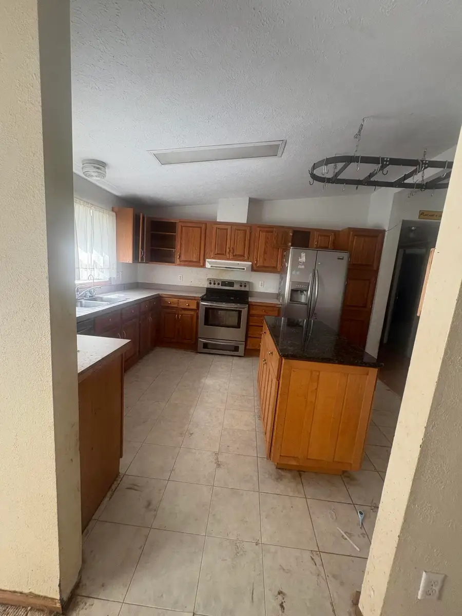 68097 Suzanne Drive, Edwardsburg, MI 49112 - #2