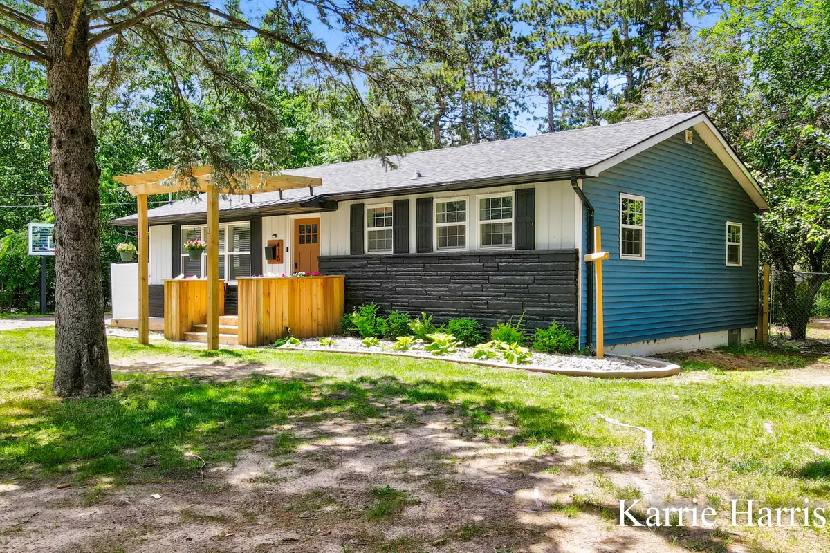 415 S Luray Street, Greenville, MI 48838 - #1