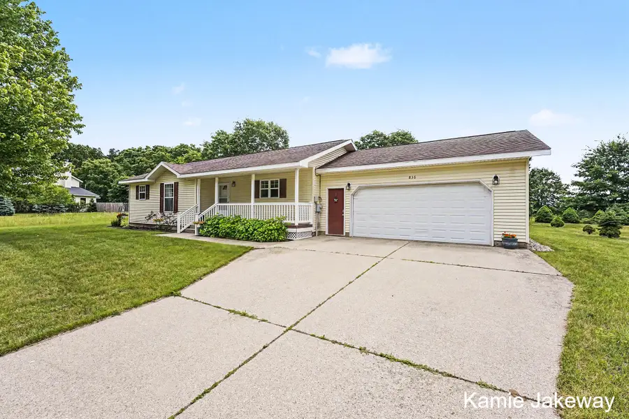 836 Morgan Drive, Belding, MI 48809 - #3