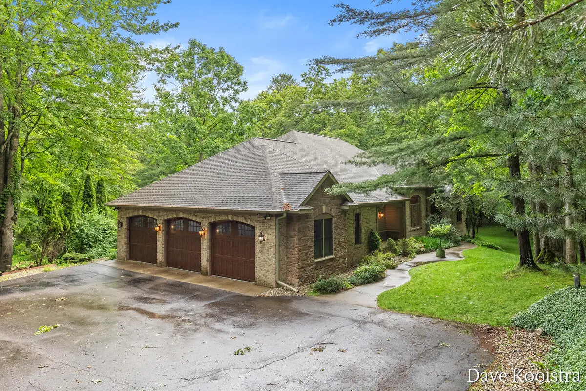5133 Streamside Court Ne, Rockford, MI 49341 - #1
