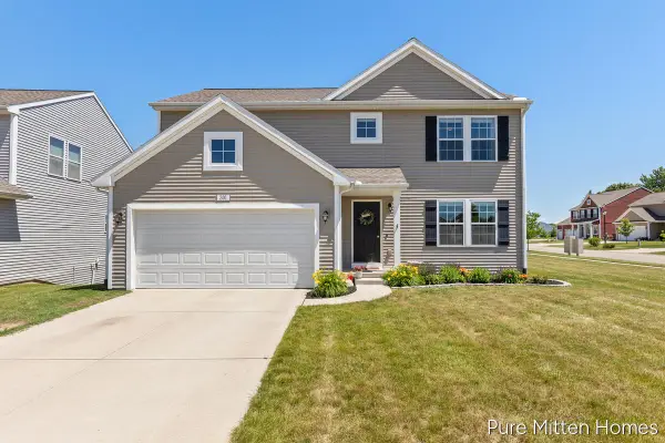 301 Wagonwheel Court Ne, Cedar Springs, MI 49319