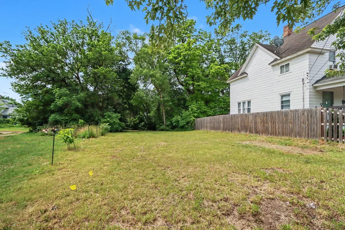 1016 E Vine Street, Kalamazoo, MI 49001 - #1