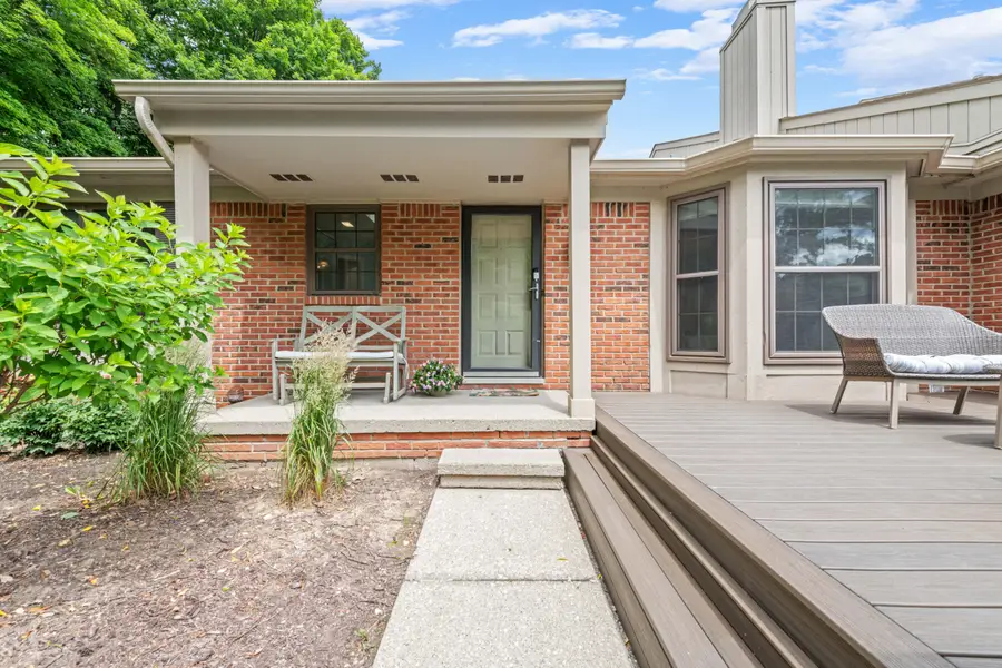 7256 Green Farm Road, West Bloomfield, MI 48322 - #3