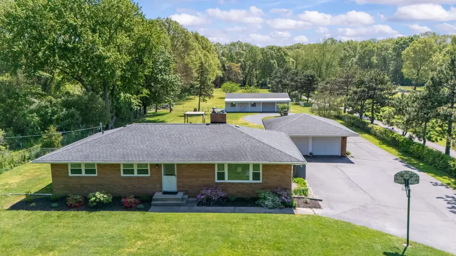 2225 Maple Path, Saint Joseph, MI 49085 - #2