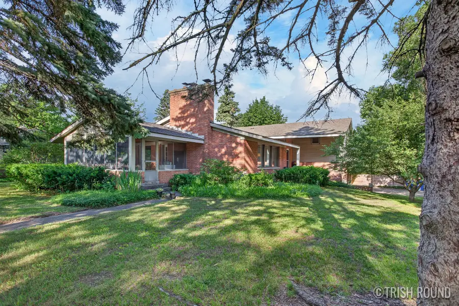 518 Russwood Street Ne, Grand Rapids, MI 49505 - #2
