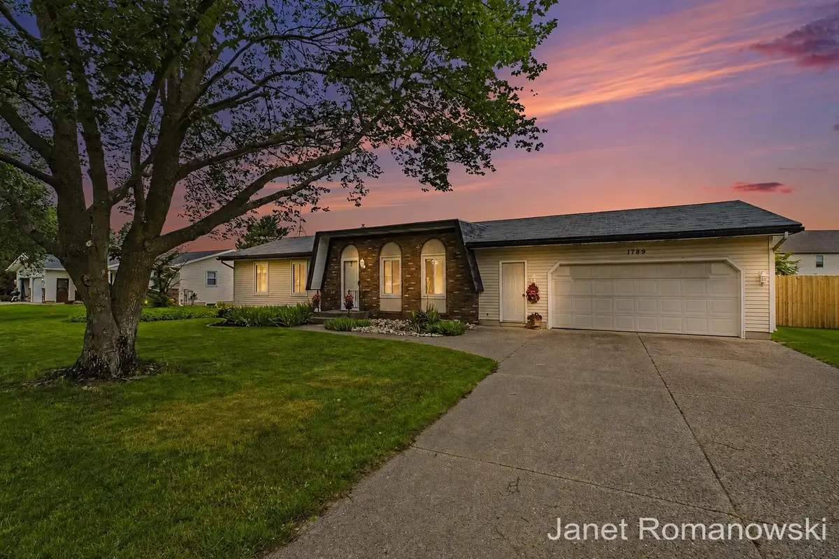 1789 Pleasantwood Drive, Jenison, MI 49428 - #1