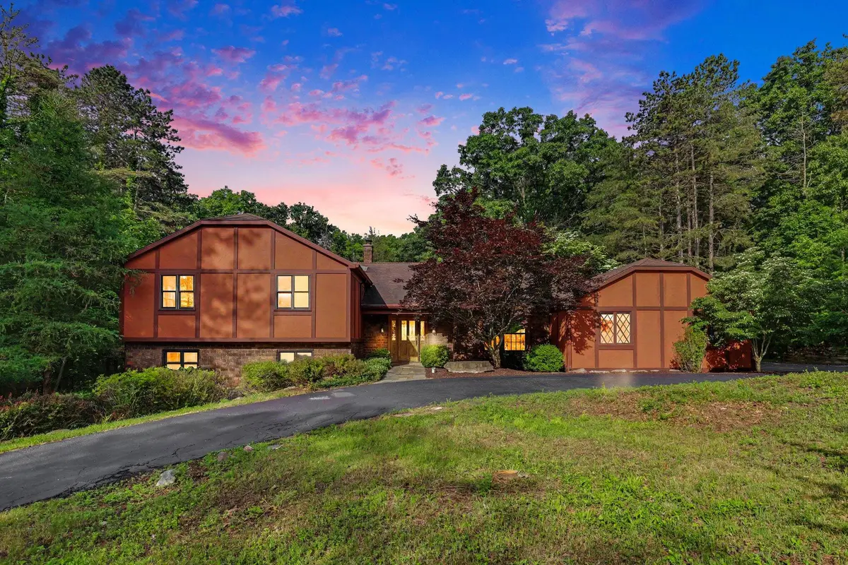 8735 Glen Nevis Road Ne, Ada, MI 49301 - #1