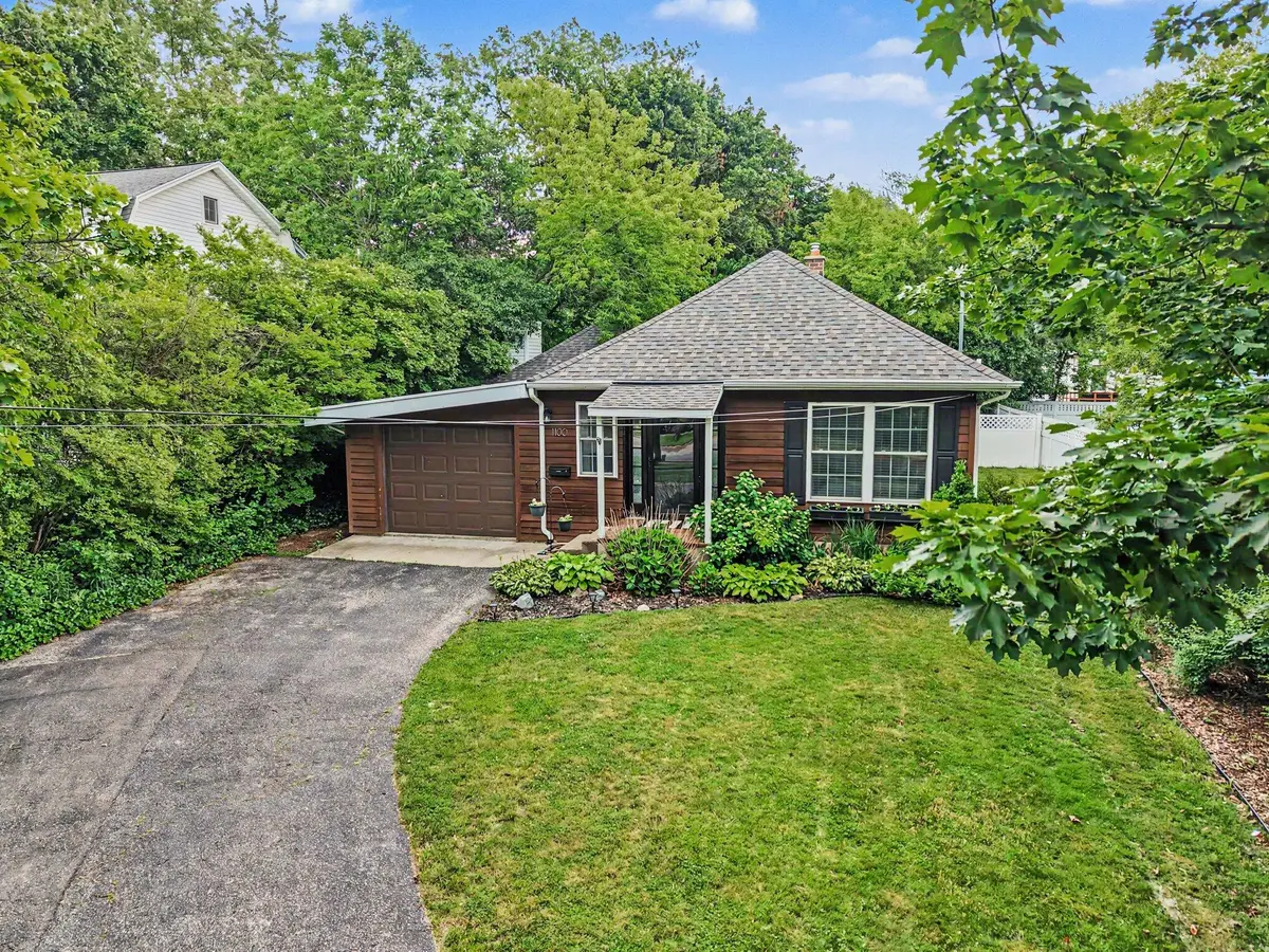 1100 Breton Road Se, East Grand Rapids, MI 49506 - #1