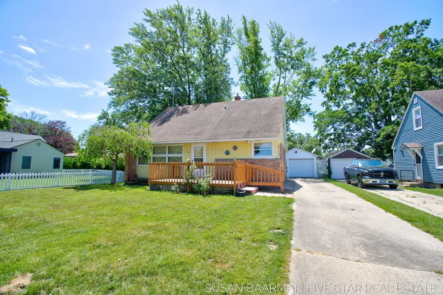 300 W 27th Street, Holland, MI 49423 - #2