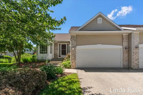3912 Pemberton Drive Se #45, Grand Rapids, MI 49508