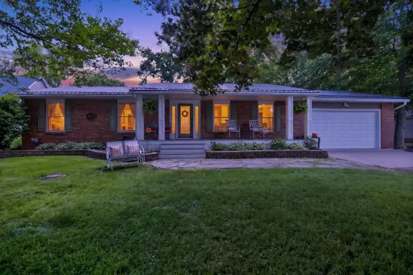 16395 Prairie Brook Road, Schoolcraft, MI 49087