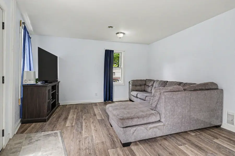 307 E Telegraph Street, Dowagiac, MI 49047 - #3