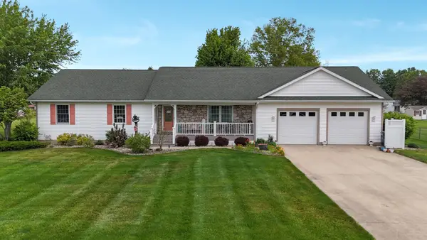 29390 Saddlebred Lane, Dowagiac, MI 49047
