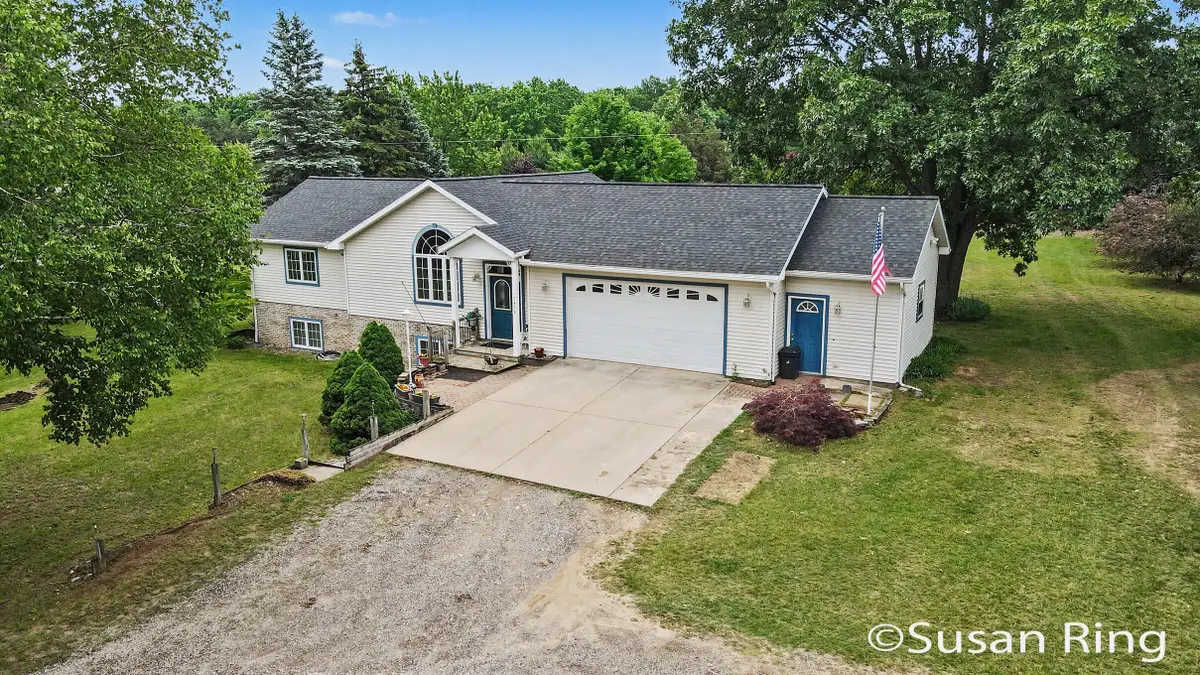 3454 Holland Lake, Sheridan, MI 48884 - #1
