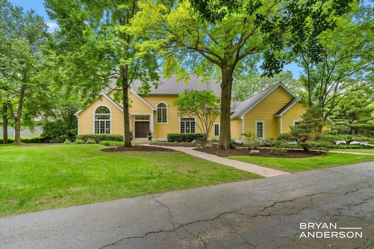 1015 Bradford Hollow Lane Ne, Grand Rapids, MI 49525 - #1