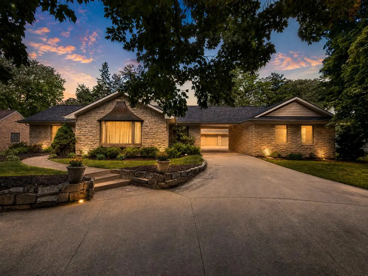 4593 Chippewa Drive, Okemos, MI 48864 - #1