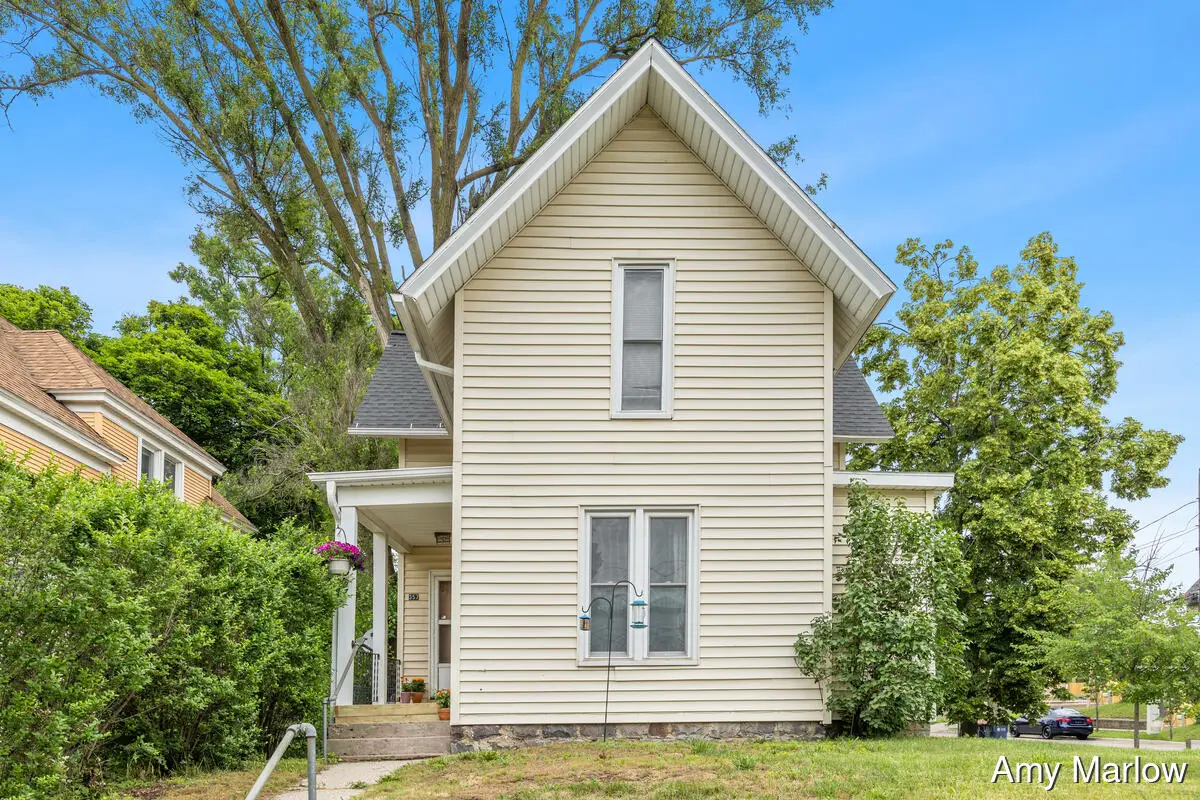 357 Quimby Street Ne, Grand Rapids, MI 49505 - #1