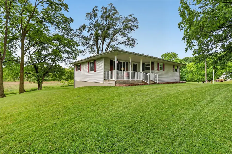 303 W Walnut Street, Stanton, MI 48888 - #2