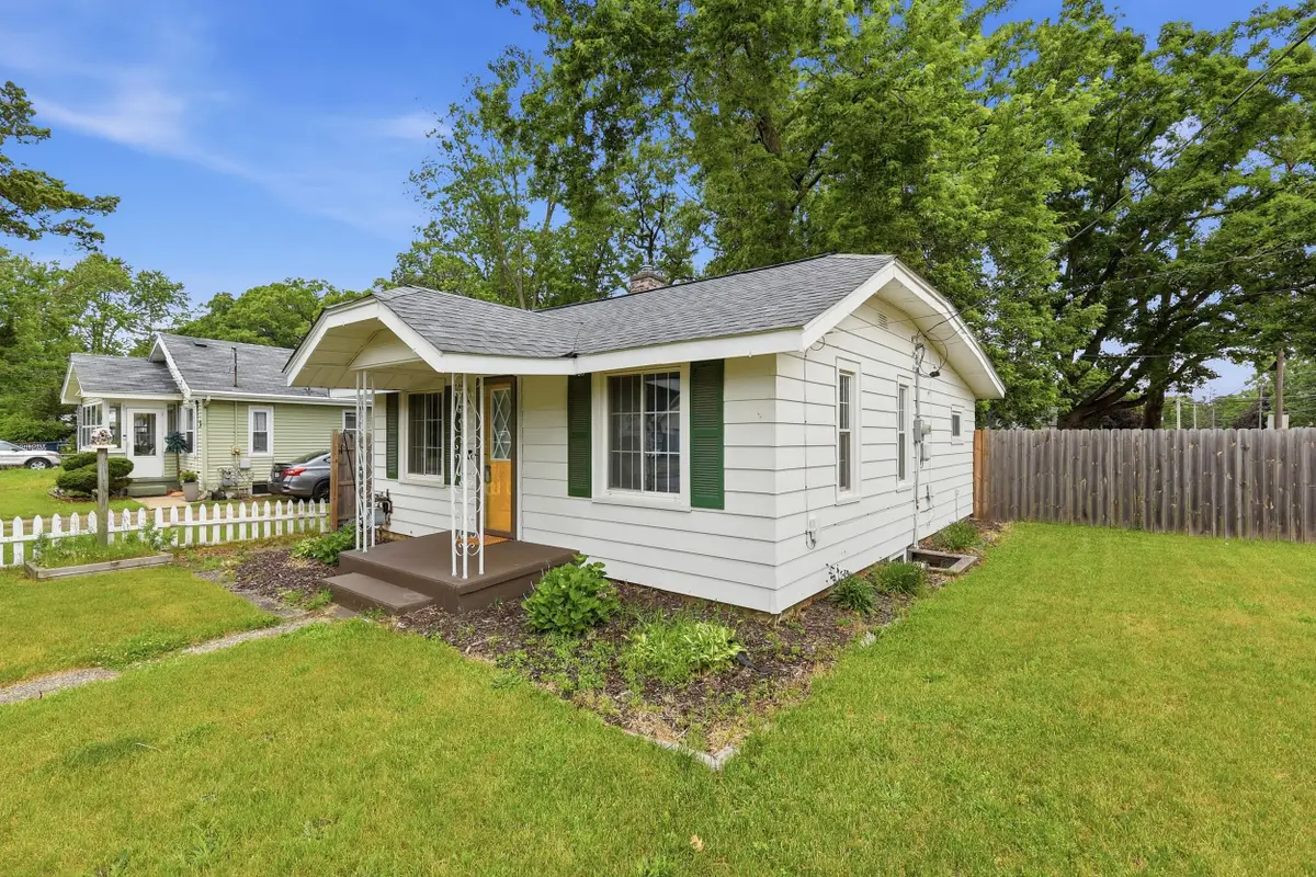 137 Holly Street Sw, Grand Rapids, MI 49548 - #1