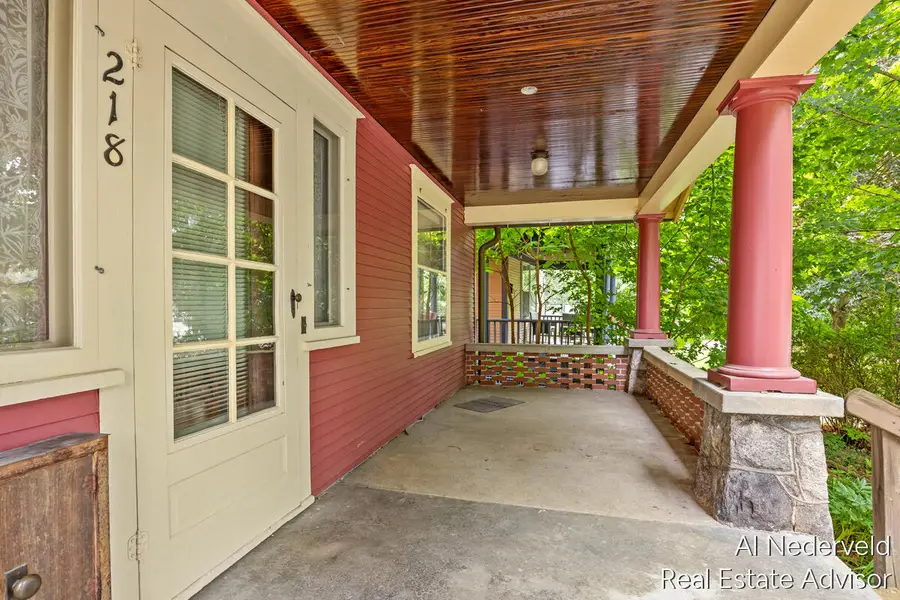 218 Wellington Avenue Se, Grand Rapids, MI 49506 - #3