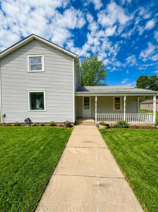 327 N Robinson Street, Schoolcraft, MI 49087
