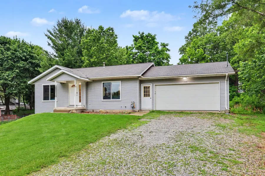 1725 Kreft Street Ne, Grand Rapids, MI 49525 - #2