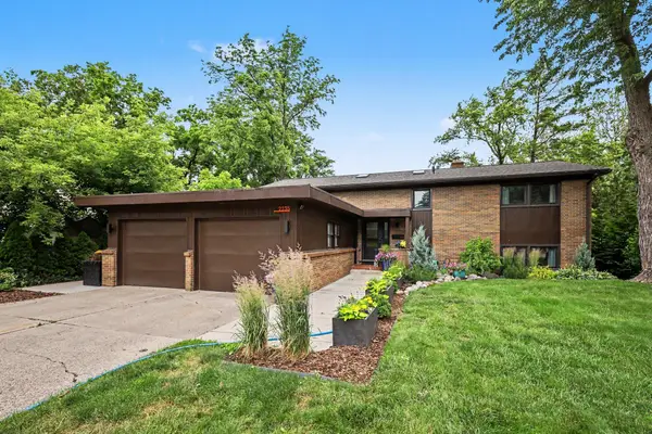 2235 Boston Street Se, East Grand Rapids, MI 49506