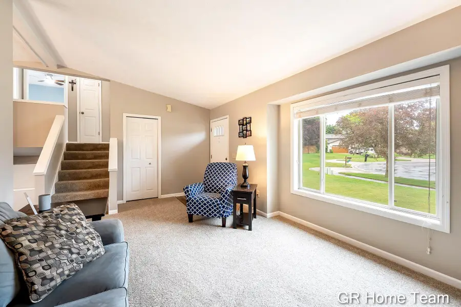 2304 Brookfarm Court Se, Grand Rapids, MI 49508 - #3