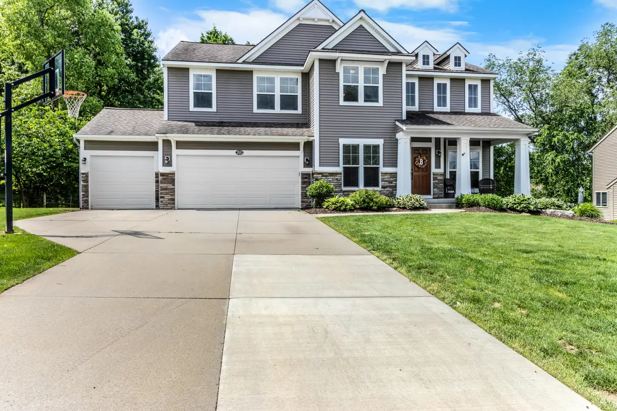 2852 N Saddle Ridge Court Ne, Rockford, MI 49341 - #1