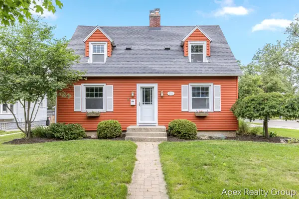 555 E Central Avenue, Zeeland, MI 49464