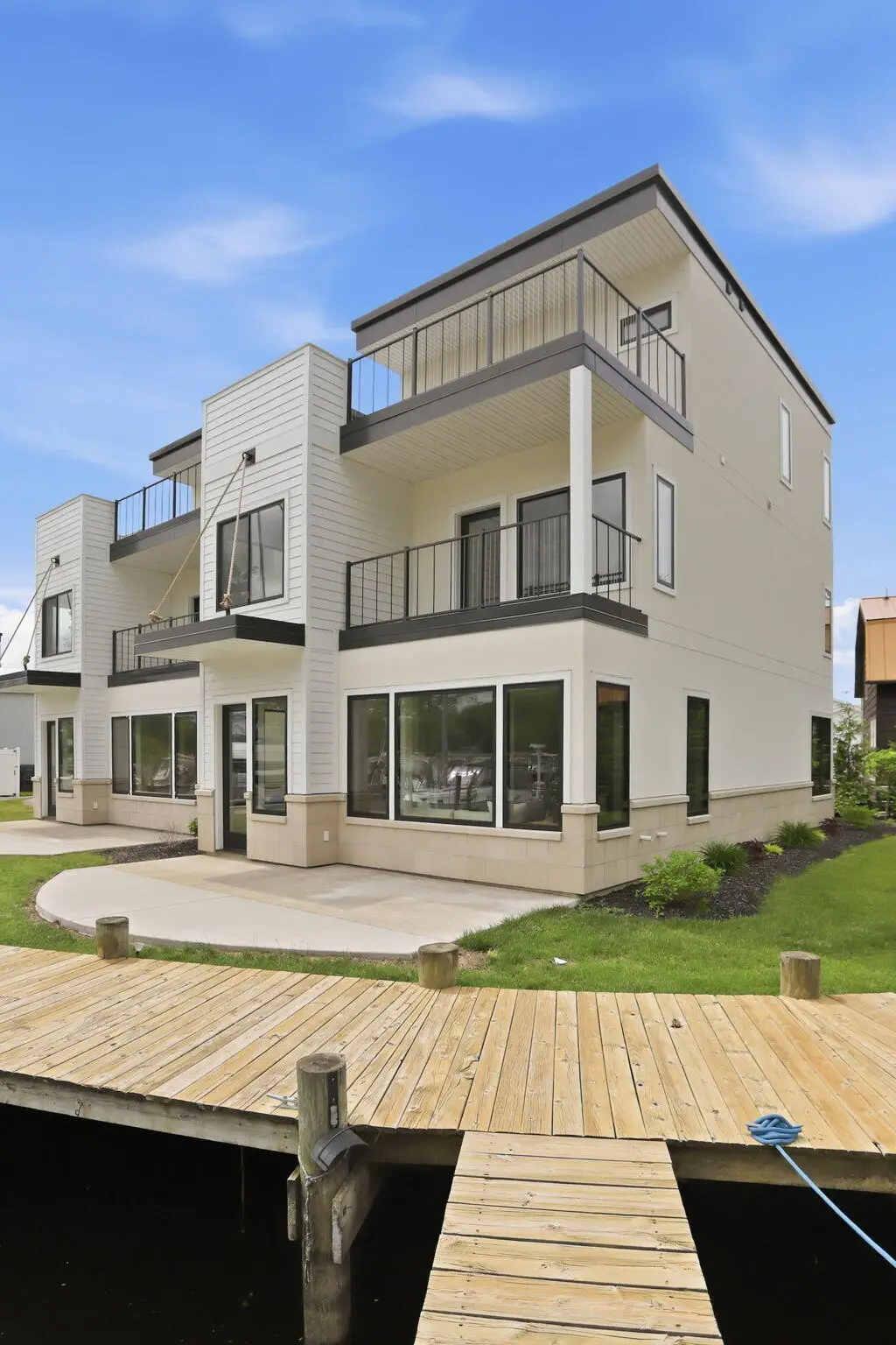 1 N Bailey Avenue #1, South Haven, MI 49090 - #1