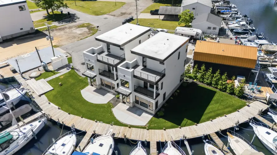 1 N Bailey Avenue #1, South Haven, MI 49090 - #2