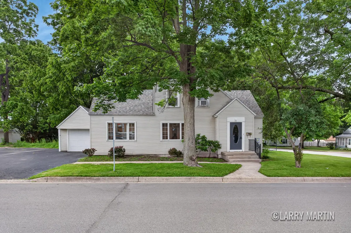 224 S Weaver Avenue, Fremont, MI 49412 - #1