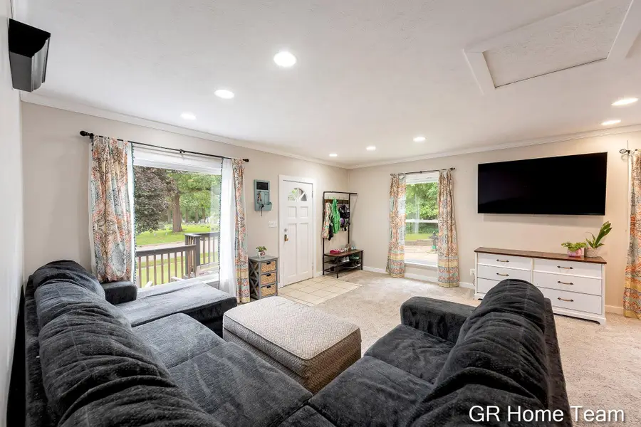 1605 Preston Avenue Nw, Grand Rapids, MI 49504 - #3