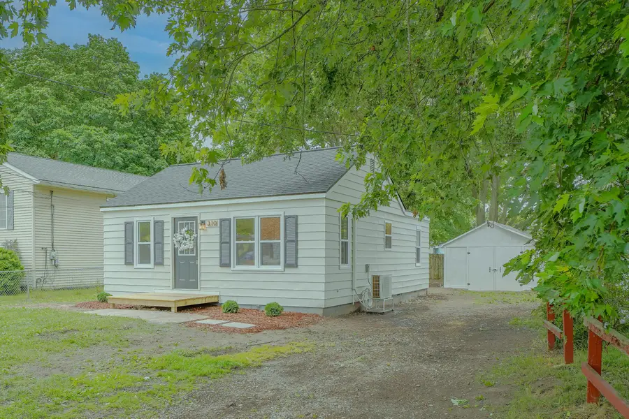 310 Majestic Street Se, Grand Rapids, MI 49548 - #2