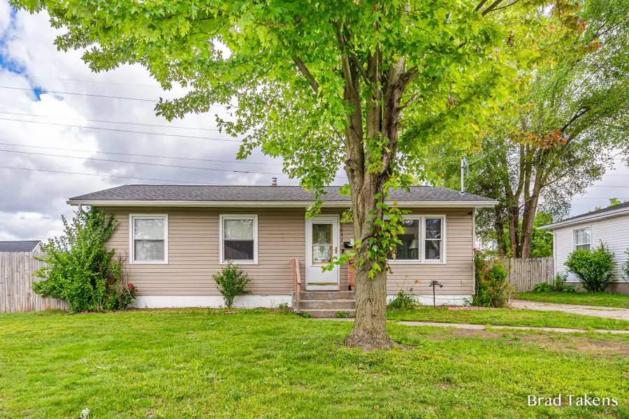 1852 Collingwood Avenue Sw, Wyoming, MI 49519 - #2