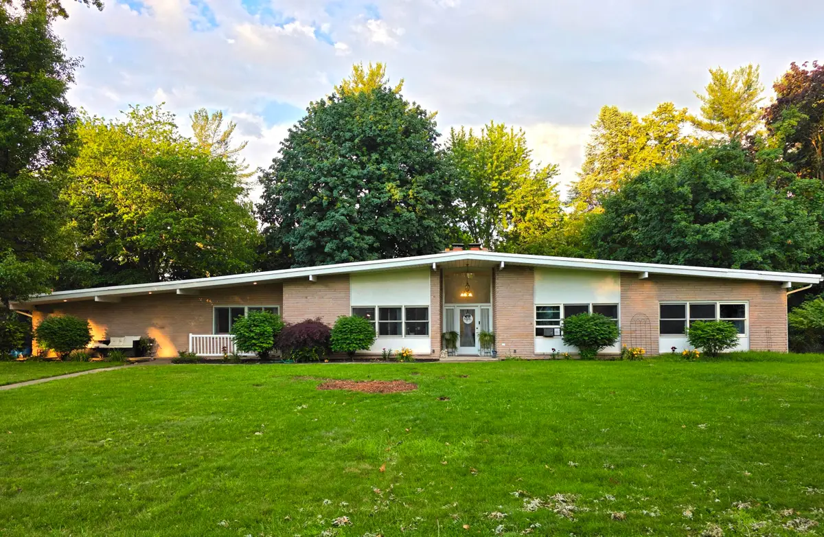 201 S Elm Street, White Pigeon, MI 49099 - #1