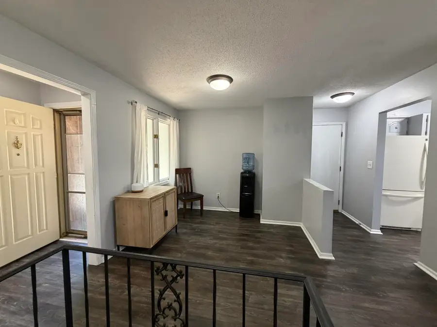 9051 Algoma Avenue Ne, Rockford, MI 49341 - #2