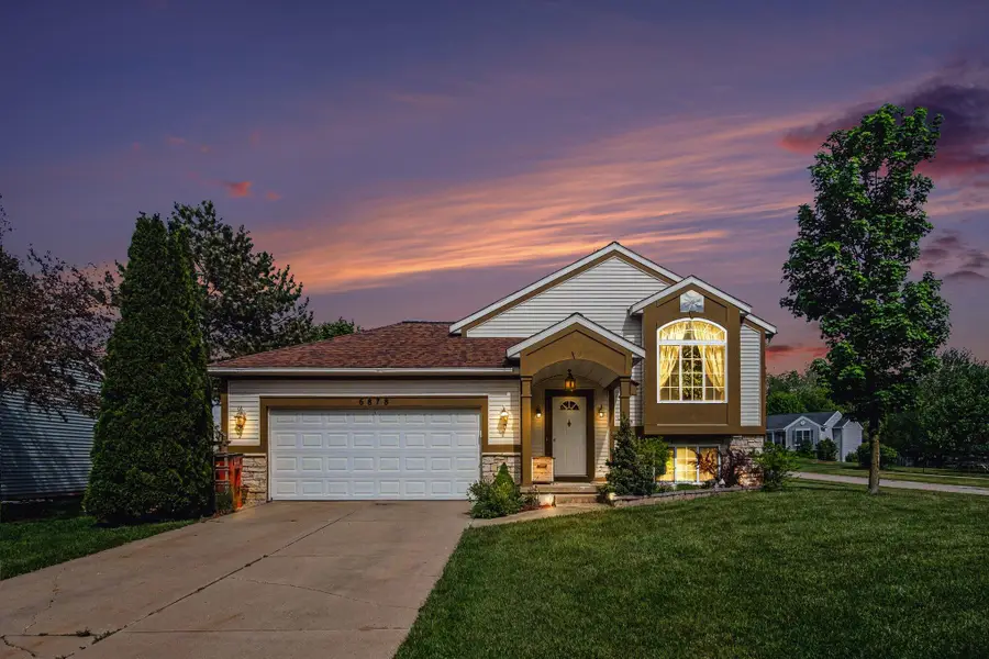 6878 Lake Bluff Drive Ne, Comstock Park, MI 49321 - #2