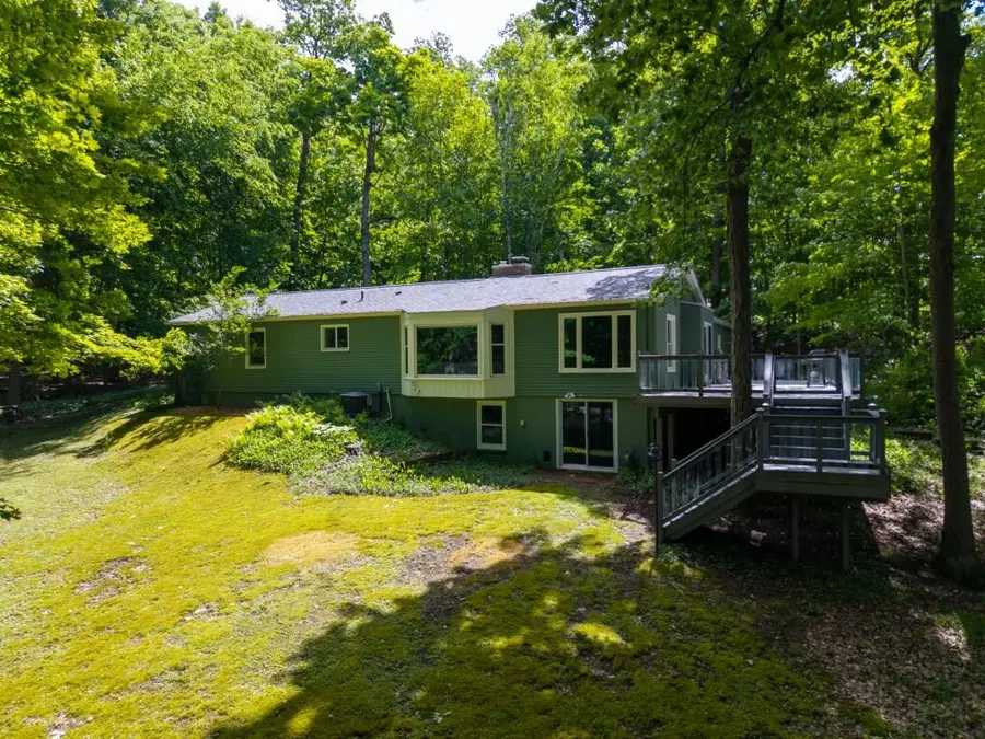 4085 E Loch Alpine Drive E, Ann Arbor, MI 48103 - #2