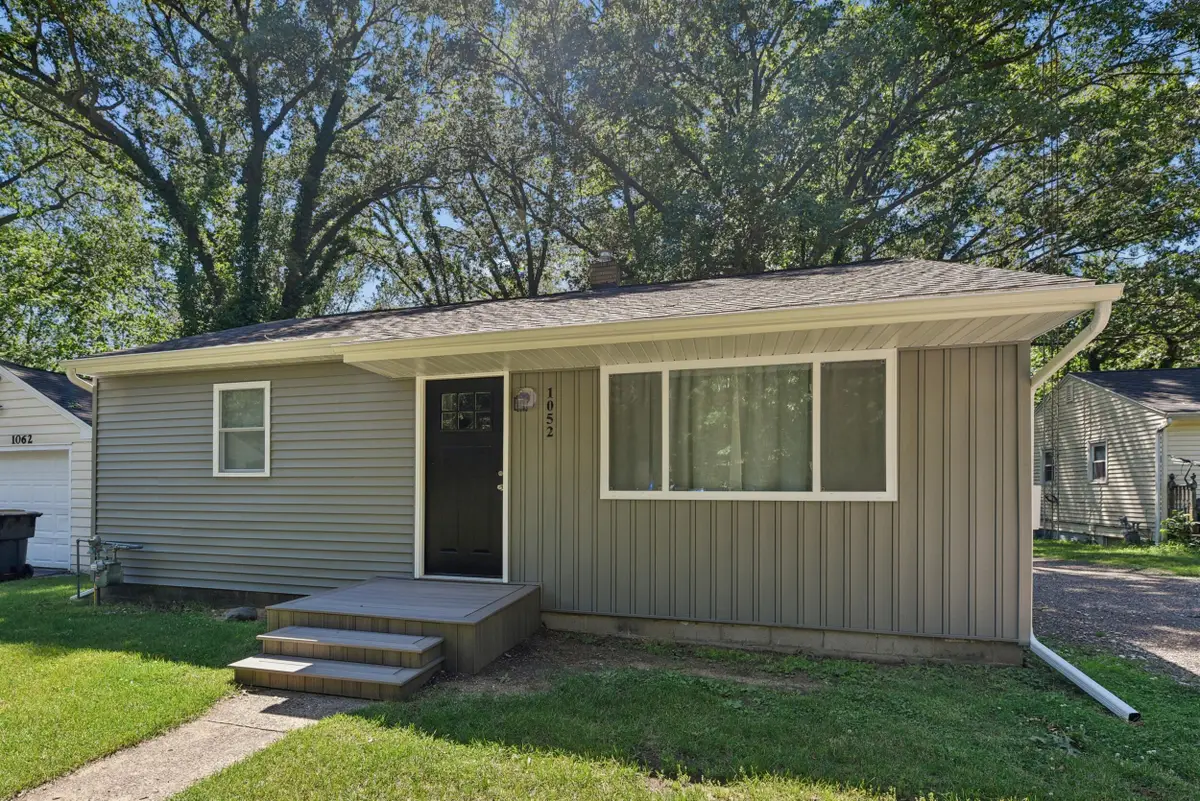 1052 Woodward Avenue, Benton Harbor, MI 49022 - #1