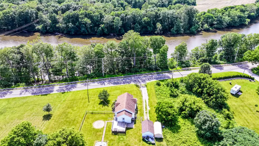 4025 River Road, Sodus, MI 49126 - #2