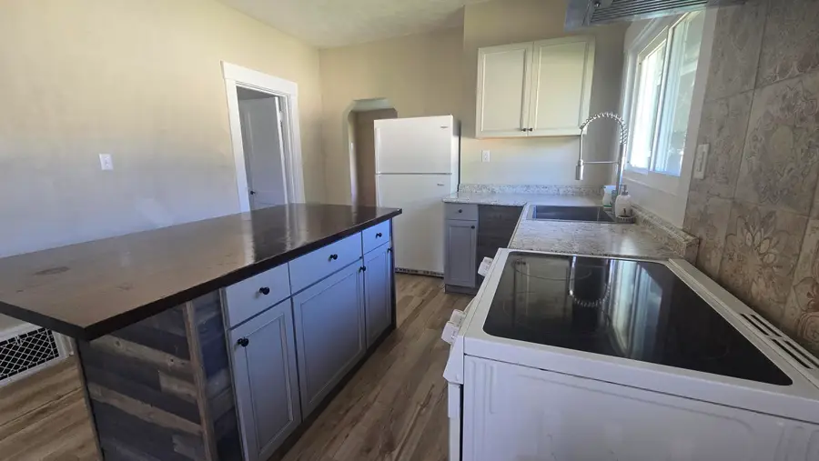 1349 W Michigan Avenue W, Battle Creek, MI 49037 - #3