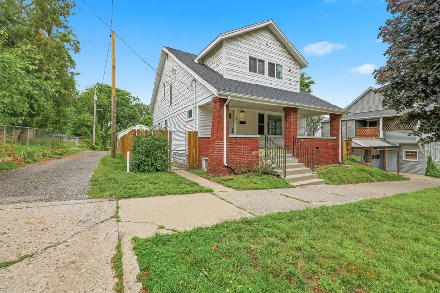 249 NE Fairbanks Street Ne, Grand Rapids, MI 49503 - #3