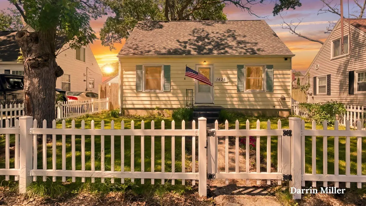 1426 Montague Avenue, Muskegon, MI 49441 - #1