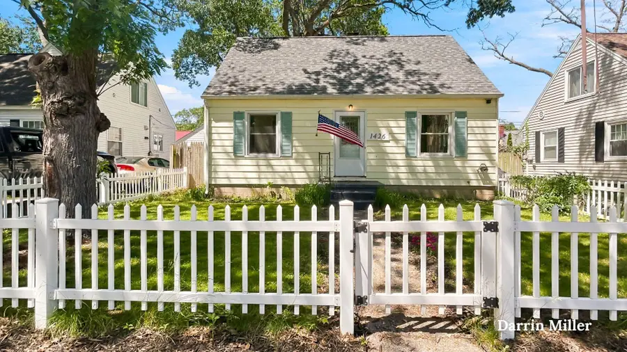 1426 Montague Avenue, Muskegon, MI 49441 - #2
