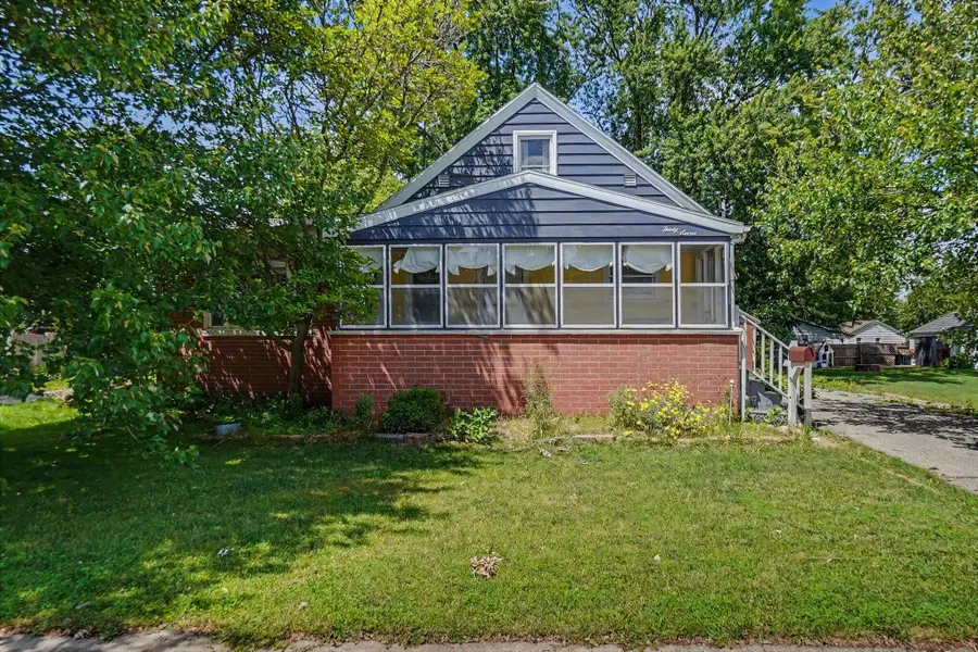 37 W Garfield Avenue, Zeeland, MI 49464 - #2