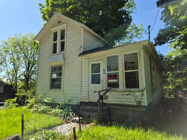 84 E Burnham Street E, Battle Creek, MI 49015