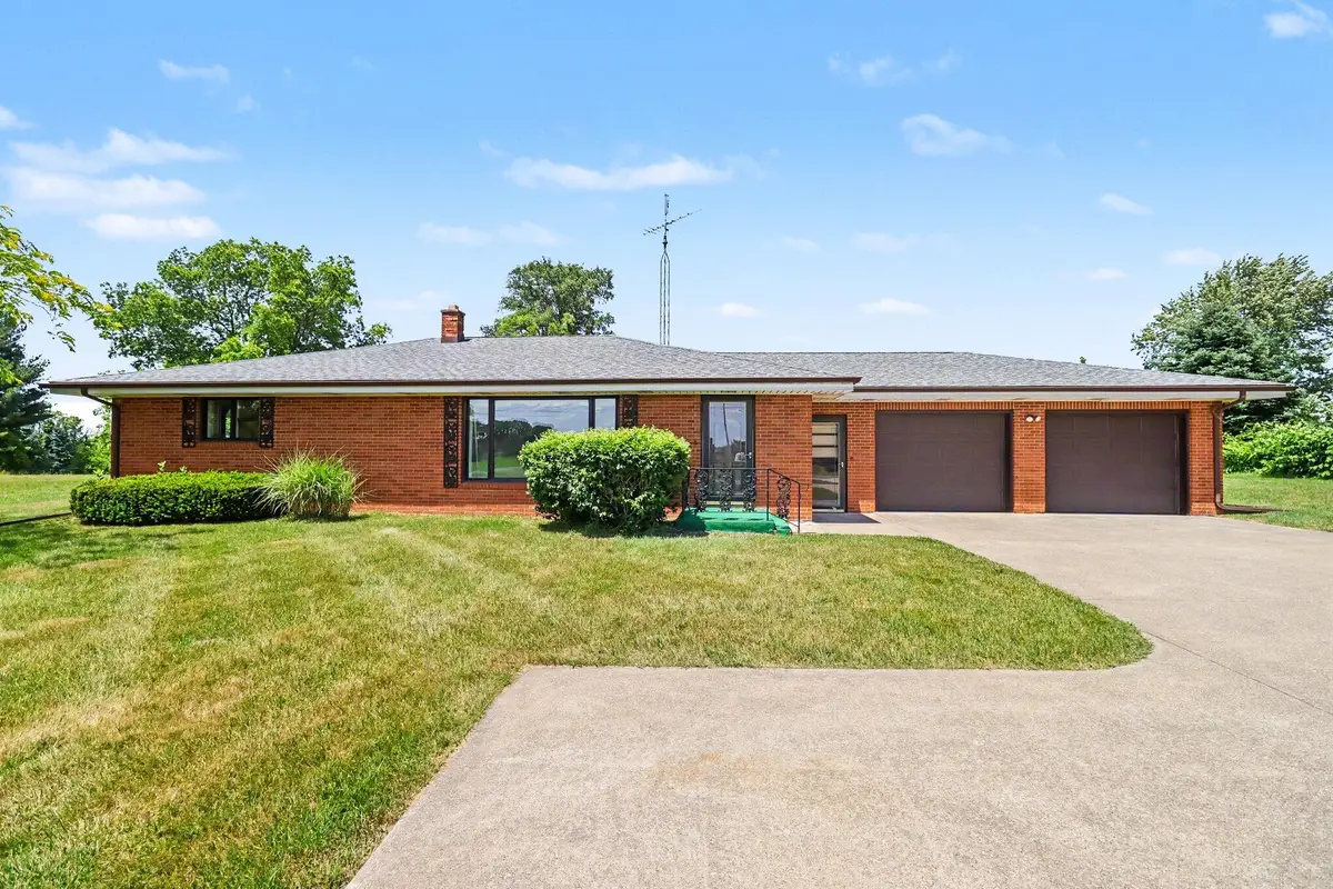 3865 E Empire Avenue, Benton Harbor, MI 49022 - #1